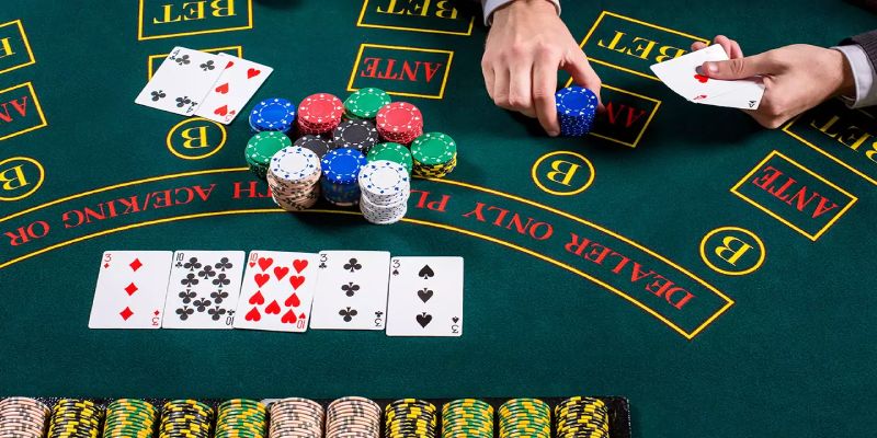 Tìm hiểu khái niệm thuật ngữ Poker 